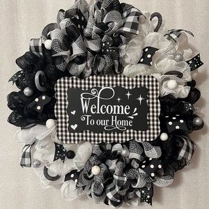 Black and White Welcome Wreath